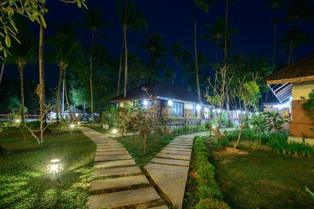 Blue Oceanic Bay Hotel Ngapali Buitenkant foto